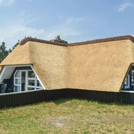 Nice Home In Blavand With Sauna