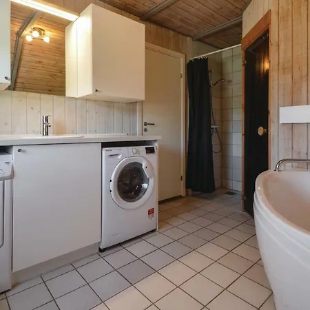 Nice Home In Blavand With Sauna Дом отдыха Блаванн