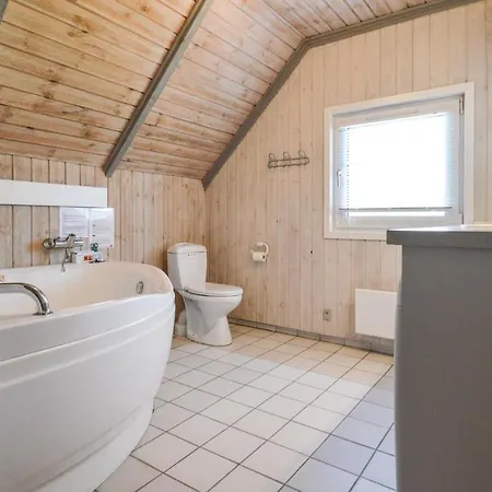 Nice Home In Blavand With Sauna Дом отдыха